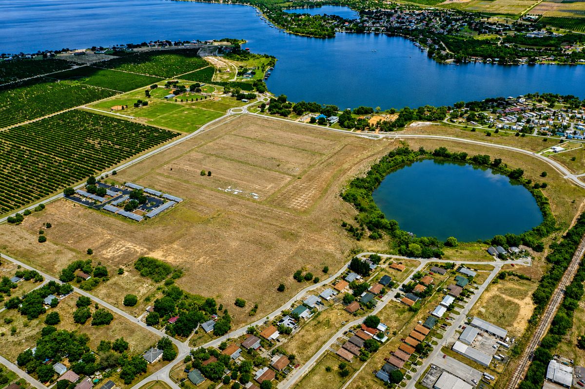 Lake Rachard on the site
